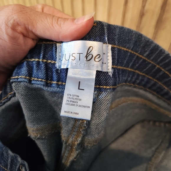 Just Be Cropped Blue Jeans Size Large 3 Pairs - Picture 7 of 8